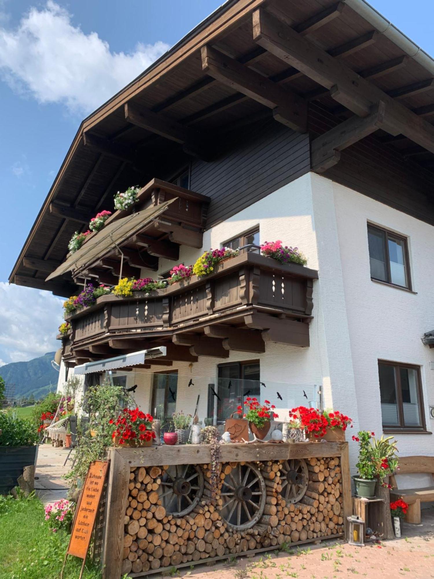 Bergblick Apartment Saalfelden Exterior photo